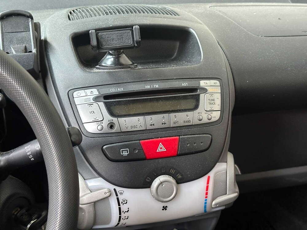 Toyota Aygo 1.0-12V 68hp 2005, TN-935-D