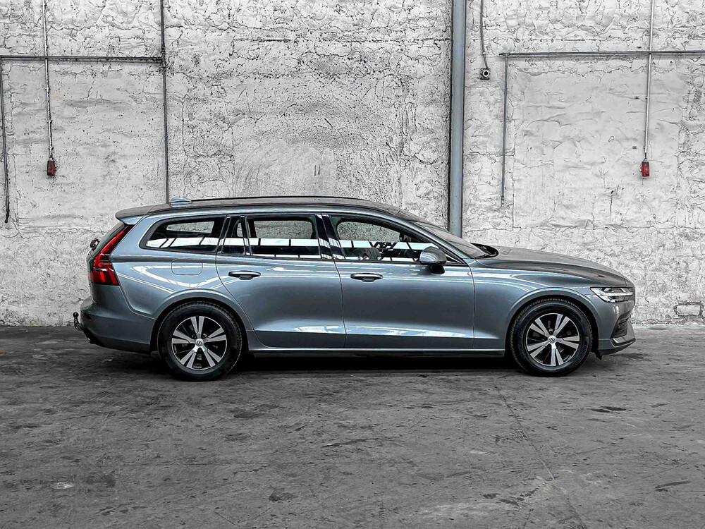 Volvo V60 2.0 D3 Momentum 150hp 2019, G-381-LP