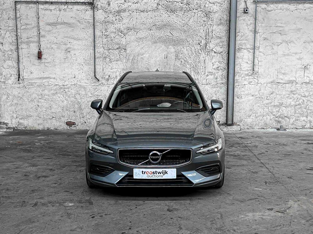 Volvo V60 2.0 D3 Momentum 150hp 2019, G-381-LP