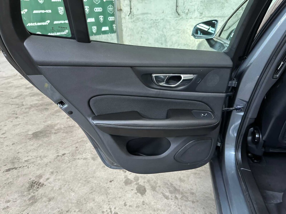 Volvo V60 2.0 D3 Momentum 150hp 2019, G-381-LP