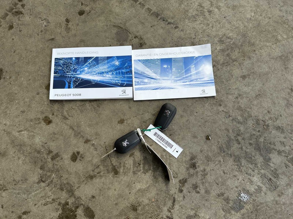 Peugeot 5008 1.2 PureTech Allure 131hp 2019, XR-490-G