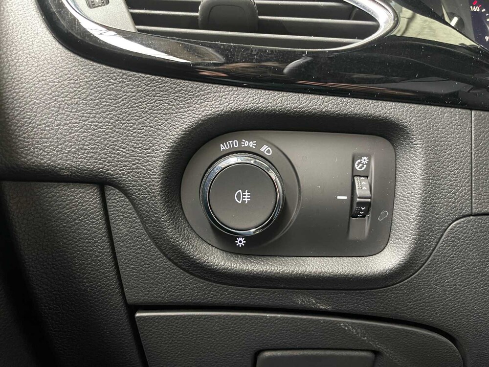 Opel Astra Sports Tourer 1.2 Elegance 110hp 2020, H-965-KT