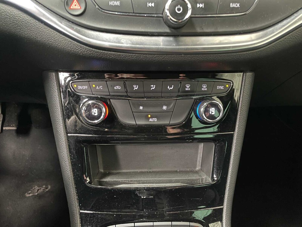 Opel Astra Sports Tourer 1.2 Elegance 110hp 2020, H-965-KT