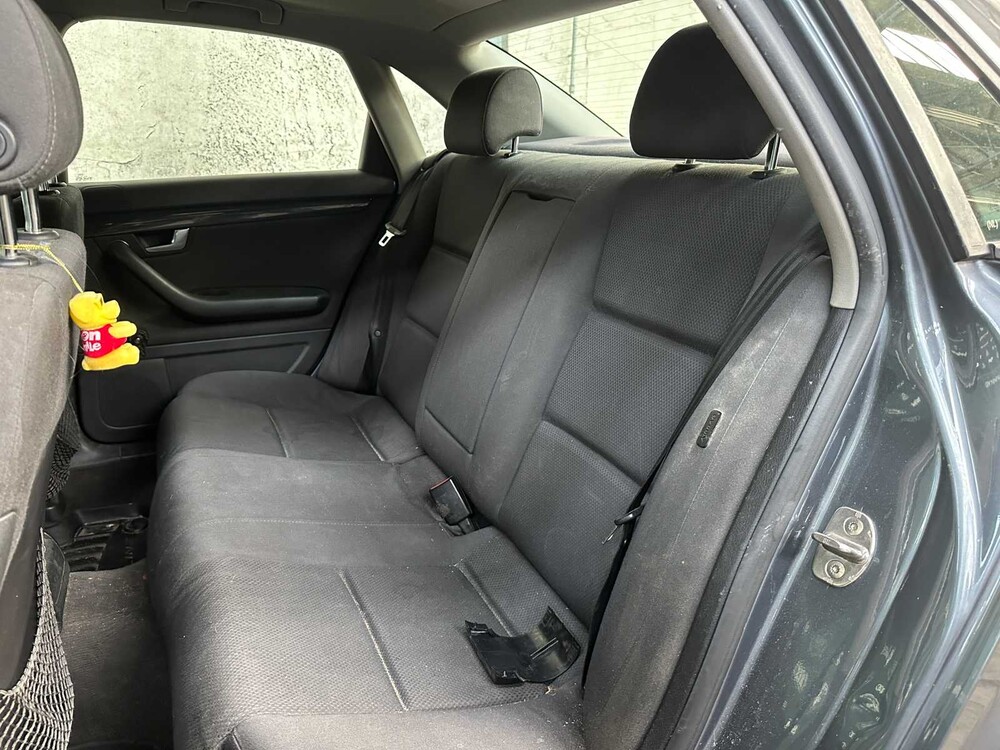 Audi A4 Sedan 2.0 FSI 150hp 2002 75-JZ-RP