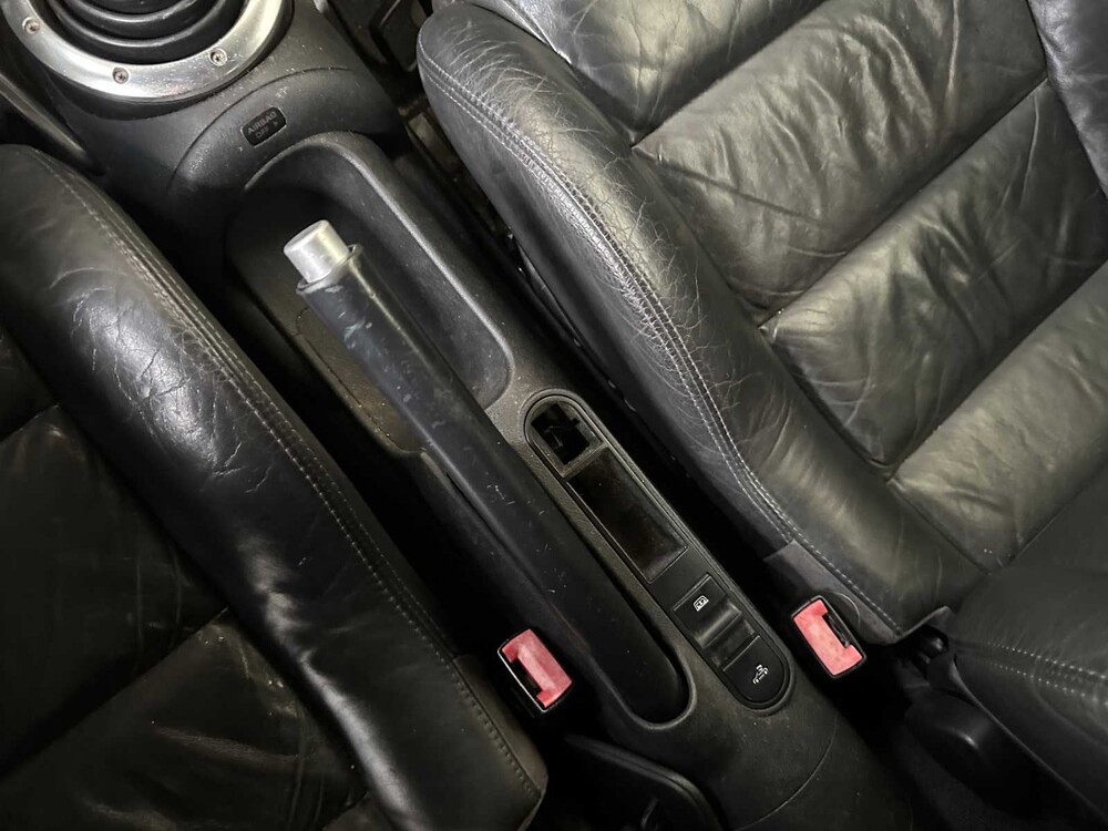 Audi TT Roadster 1.8 5V Turbo 179hp 2000, 53-GKG-7