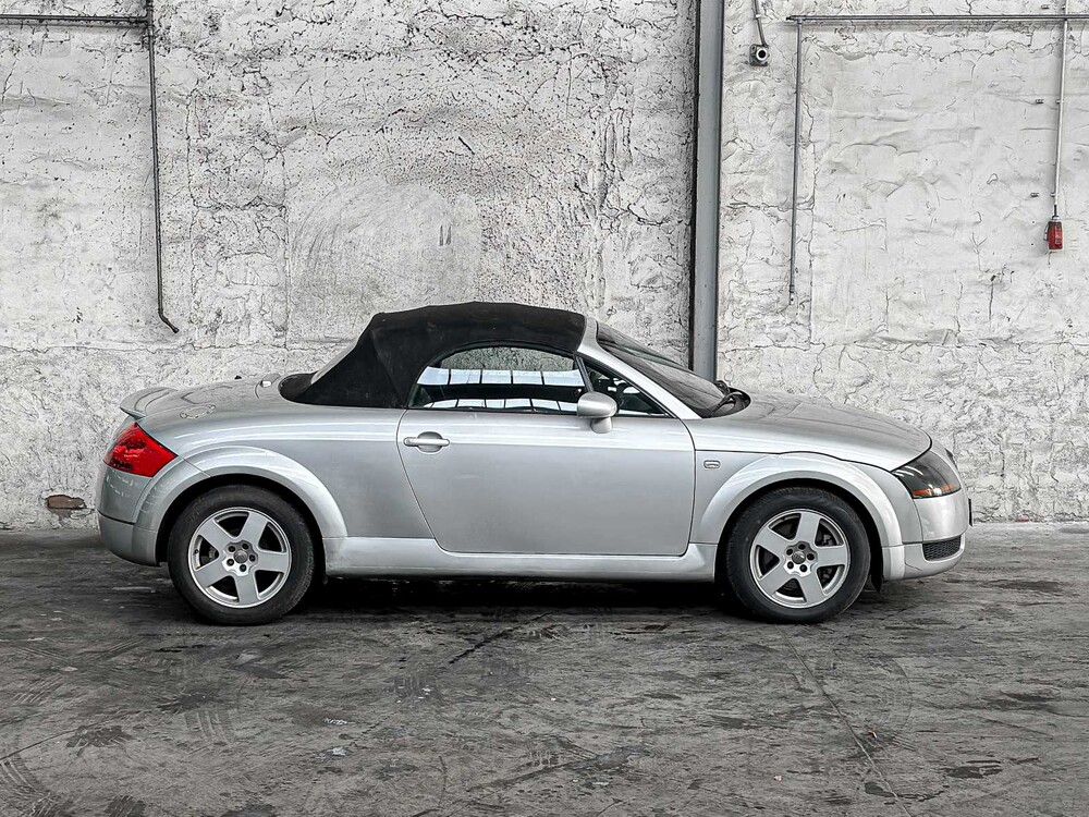 Audi TT Roadster 1.8 5V Turbo 179hp 2000, 53-GKG-7