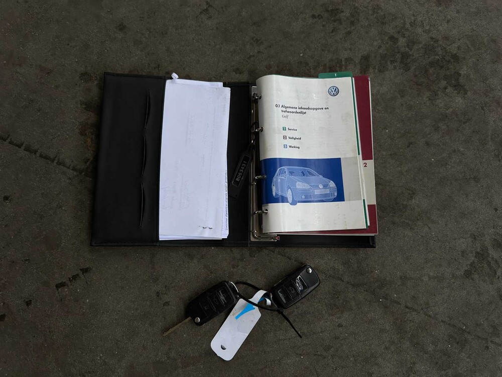 Volkswagen Golf 1.9 TDI Comfortline 105hp 2005, 25-RX-ZS