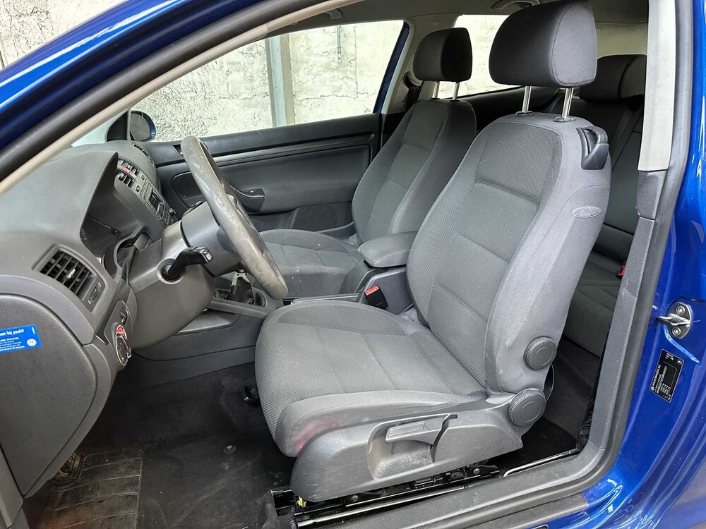 Volkswagen Golf 1.9 TDI Comfortline 105hp 2005, 25-RX-ZS