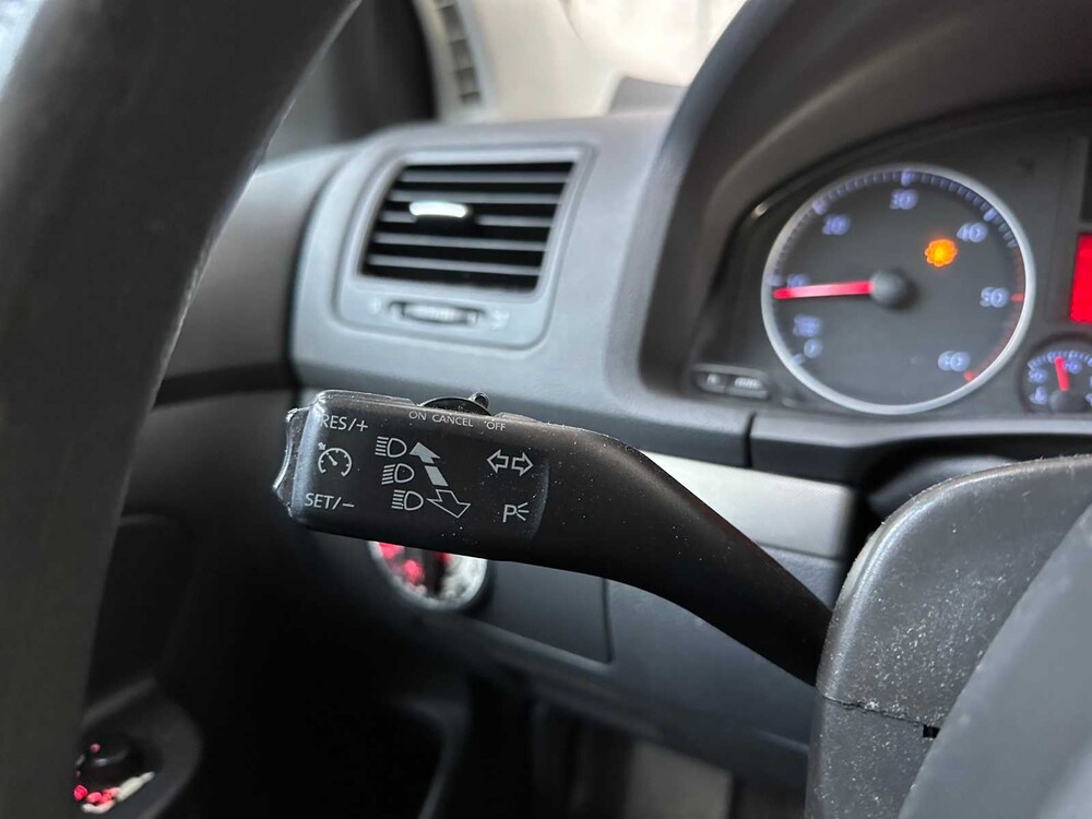 Volkswagen Golf 1.9 TDI Comfortline 105hp 2005, 25-RX-ZS