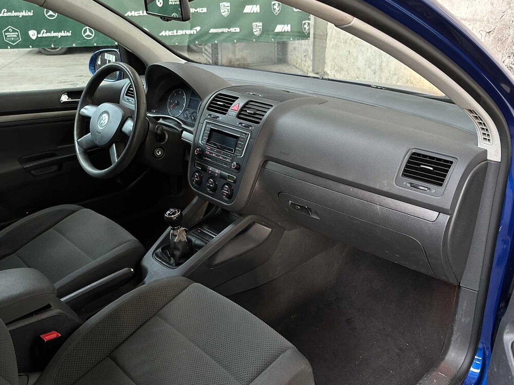 Volkswagen Golf 1.9 TDI Comfortline 105hp 2005, 25-RX-ZS