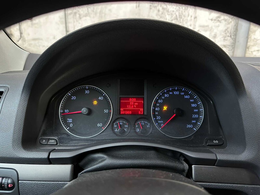 Volkswagen Golf 1.9 TDI Comfortline 105hp 2005, 25-RX-ZS