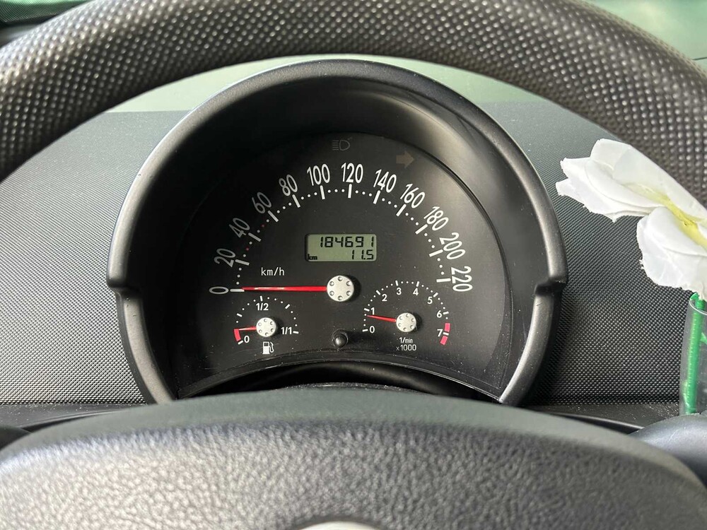 Volkswagen New Beetle Cabriolet 1.6 102hp 2003, 75-GNV-4