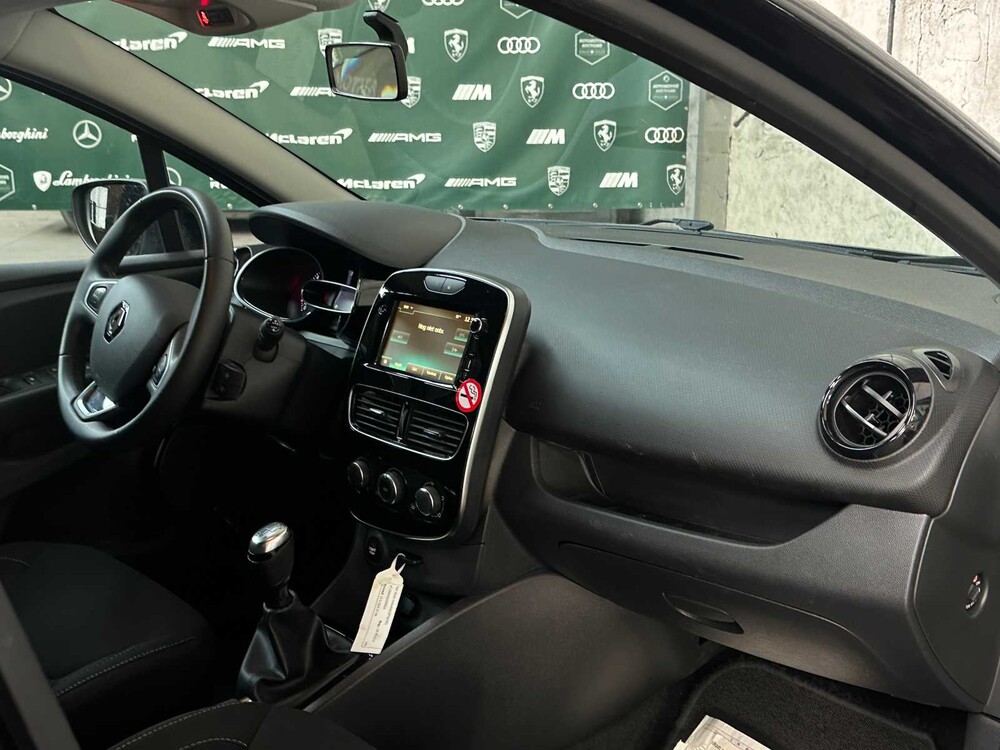 Renault Clio 0.9 TCe Limited 90hp 2019, ZH-449-T