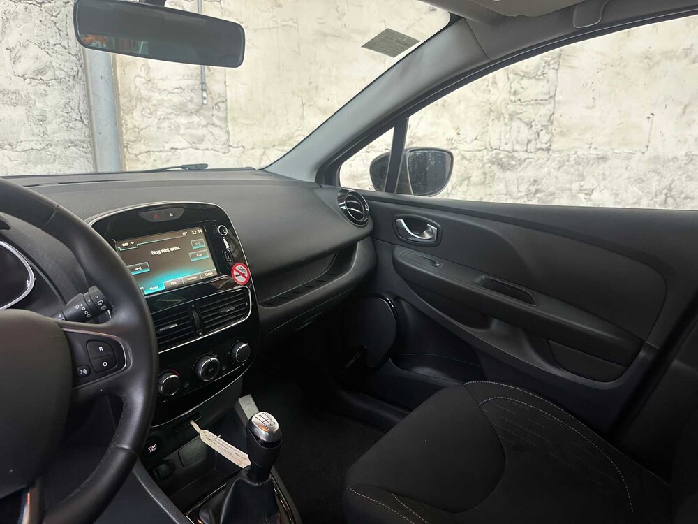 Renault Clio 0.9 TCe Limited 90hp 2019, ZH-449-T