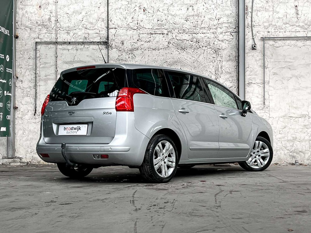 Peugeot 5008 1.6 THP GT 7p. 156hp 2010, 54-NNT-1
