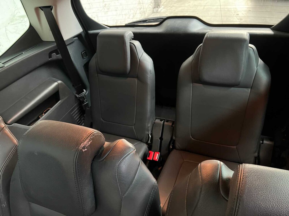 Peugeot 5008 1.6 THP GT 7p. 156hp 2010, 54-NNT-1