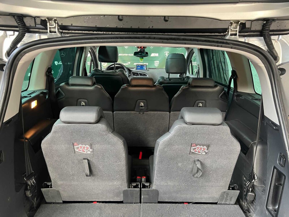 Peugeot 5008 1.6 THP GT 7p. 156hp 2010, 54-NNT-1