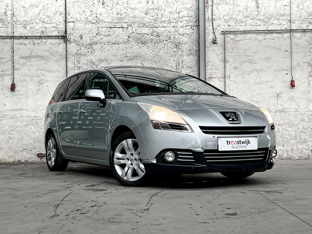 Peugeot 5008 1.6 THP GT 7p. 156hp 2010, 54-NNT-1