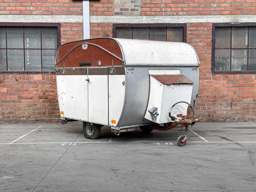 Dehtlefft 1957 348 - Caravan