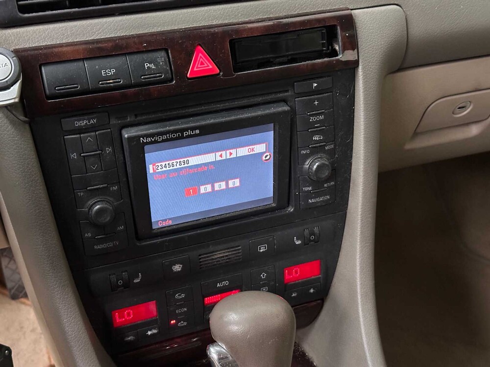 Audi A6 Avant 3.0 Pro Line MT 220hp 2003, 36-NF-KK