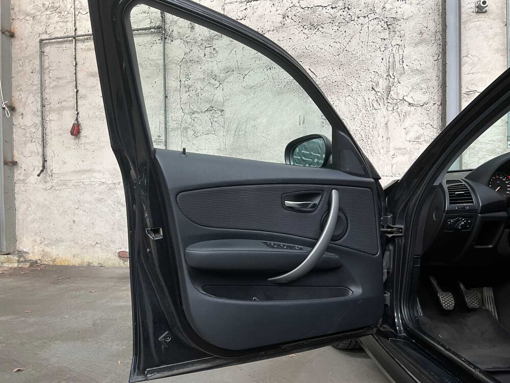 BMW 1 Series 116d 116hp 2011