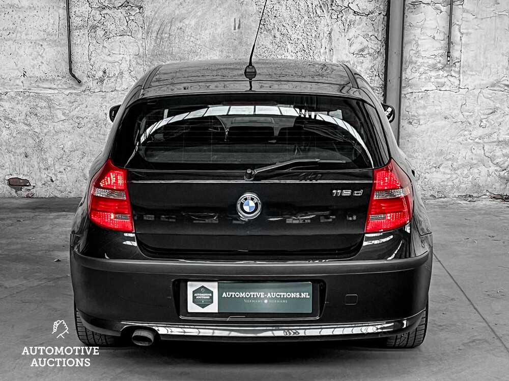 BMW 1 Series 116d 116hp 2011