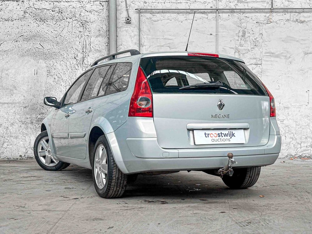 Renault Mégane Grand Tour 2.0-16V Dynam.Luxe 135pk 2005, 99-RV-ZB