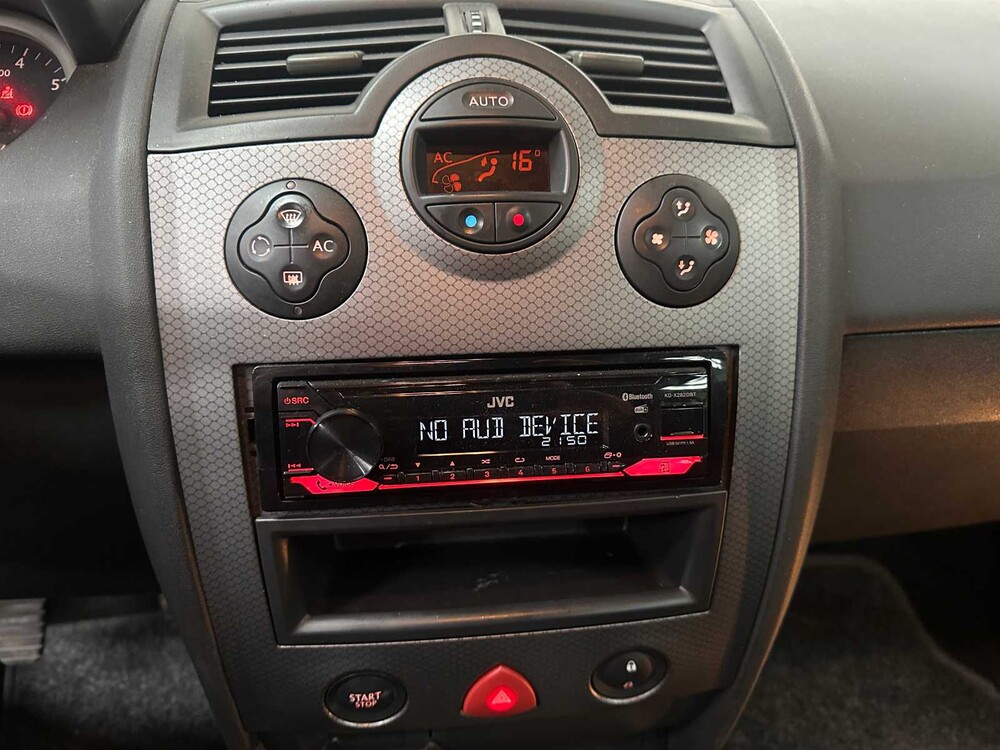 Renault Mégane Grand Tour 2.0-16V Dynam.Luxe 135pk 2005, 99-RV-ZB