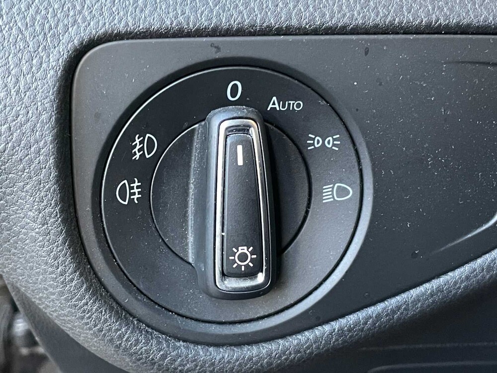 Volkswagen Golf 1.0 TSI CL Bns 116hp 2019, G-854-NF