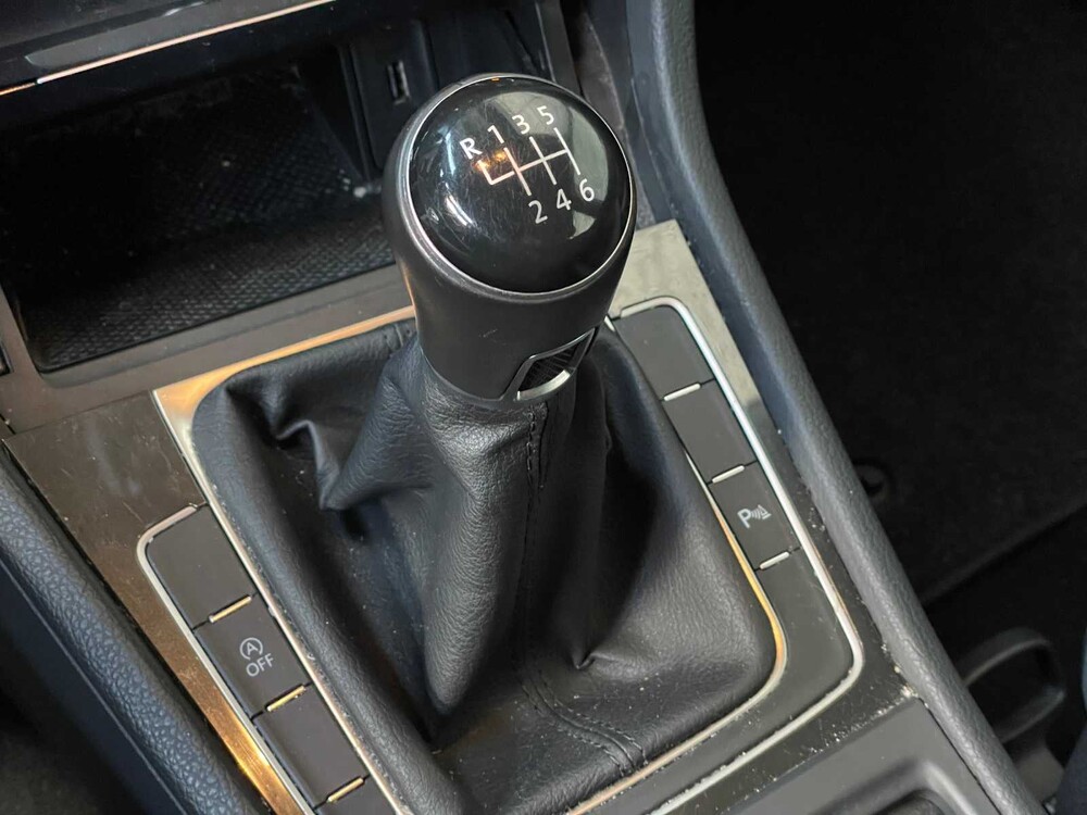 Volkswagen Golf 1.0 TSI CL Bns 116hp 2019, G-854-NF