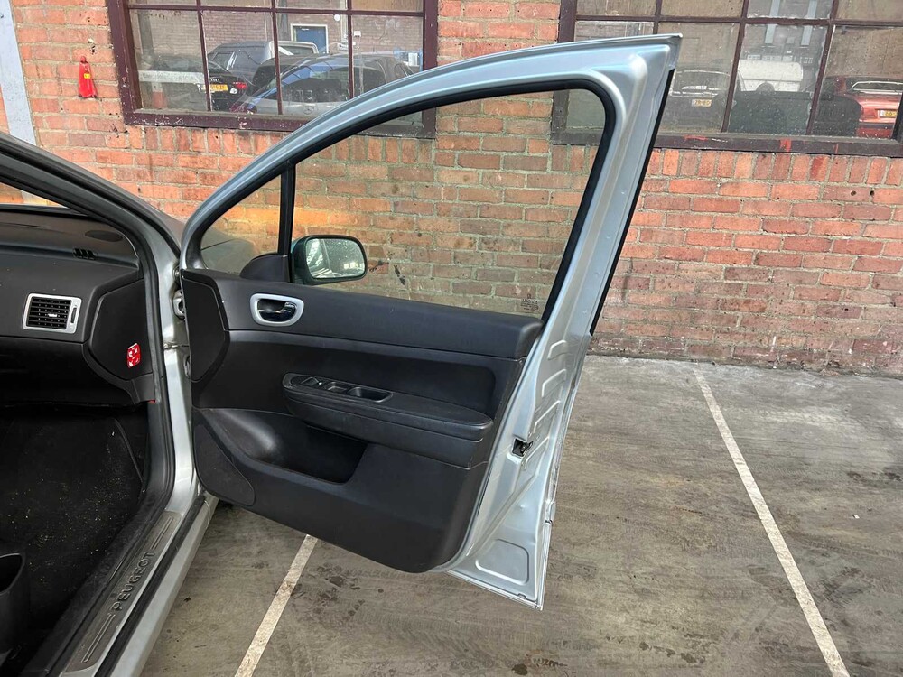 Peugeot 307 sw 2.0-16V XSi 140hp 2006, 78-SJ-ZH