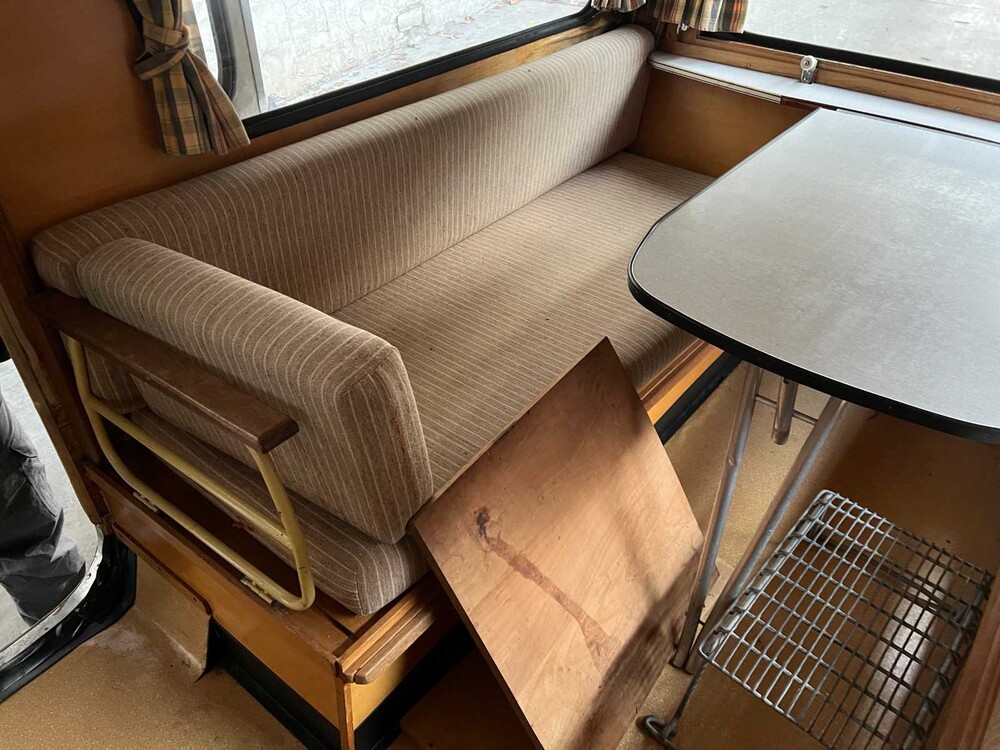 Otton Detektive Karawane