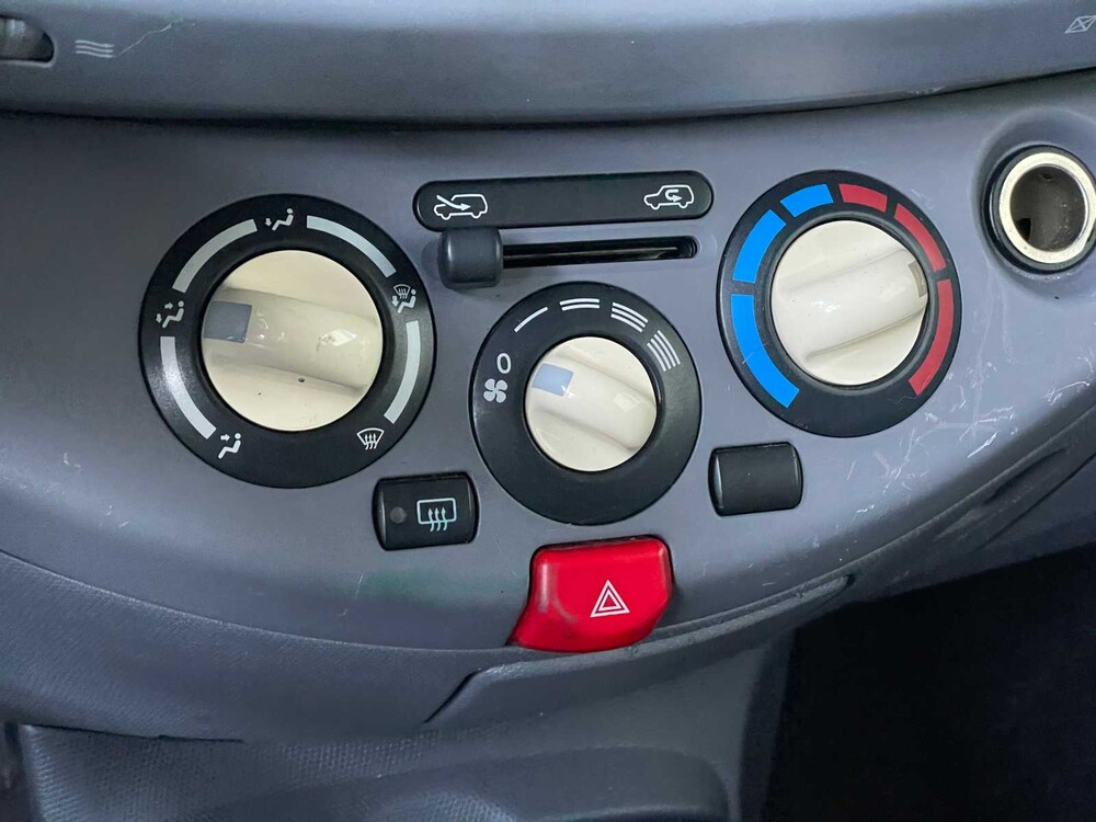 Nissan Micra 1.2 Visia 80hp 2003, 68-LK-DF