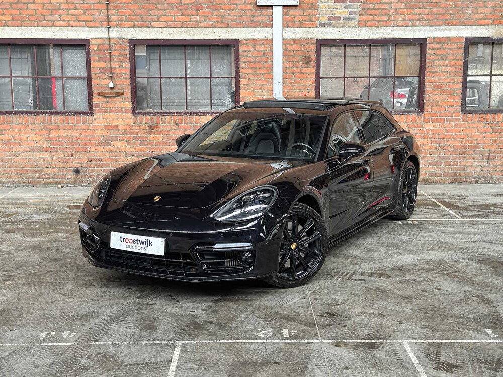 Porsche Panamera Sport Turismo 4S 2.9 V6 441PS 2018, J-376-JS