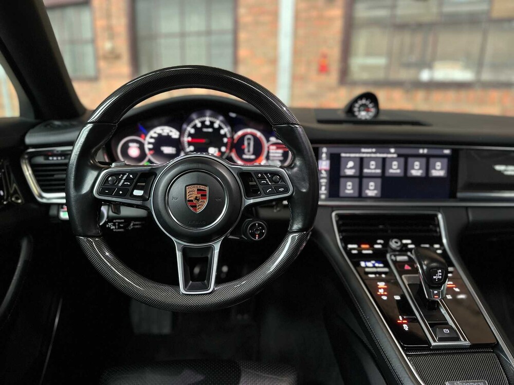 Porsche Panamera Sport Turismo 4S 2.9 V6 441PS 2018, J-376-JS