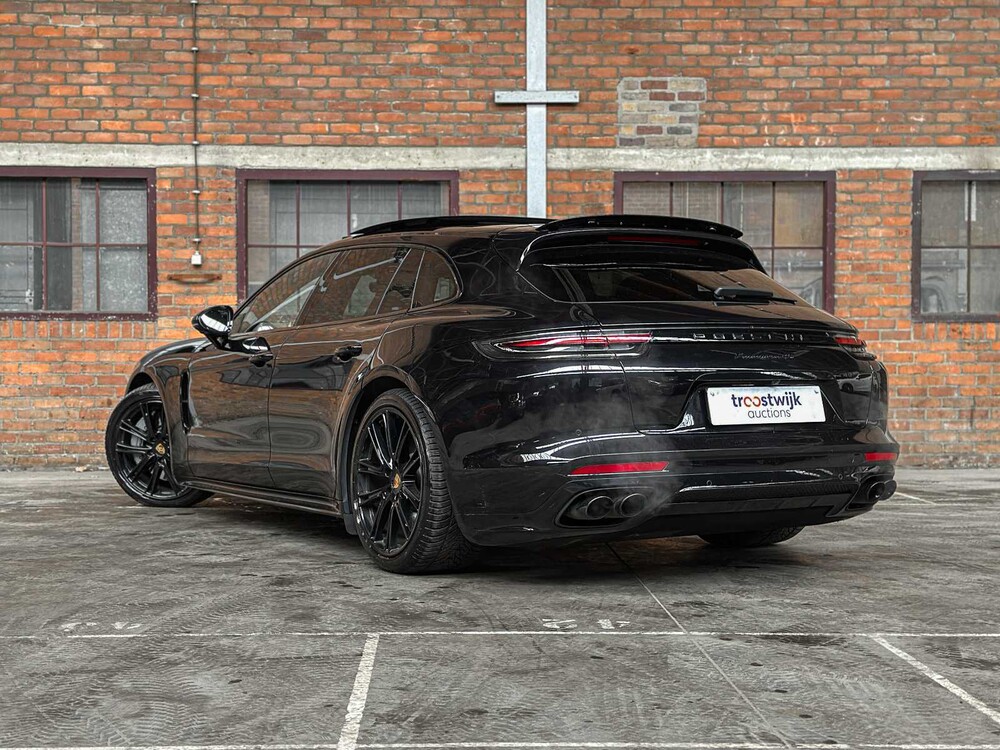 Porsche Panamera Sport Turismo 4S 2.9 V6 441PS 2018, J-376-JS