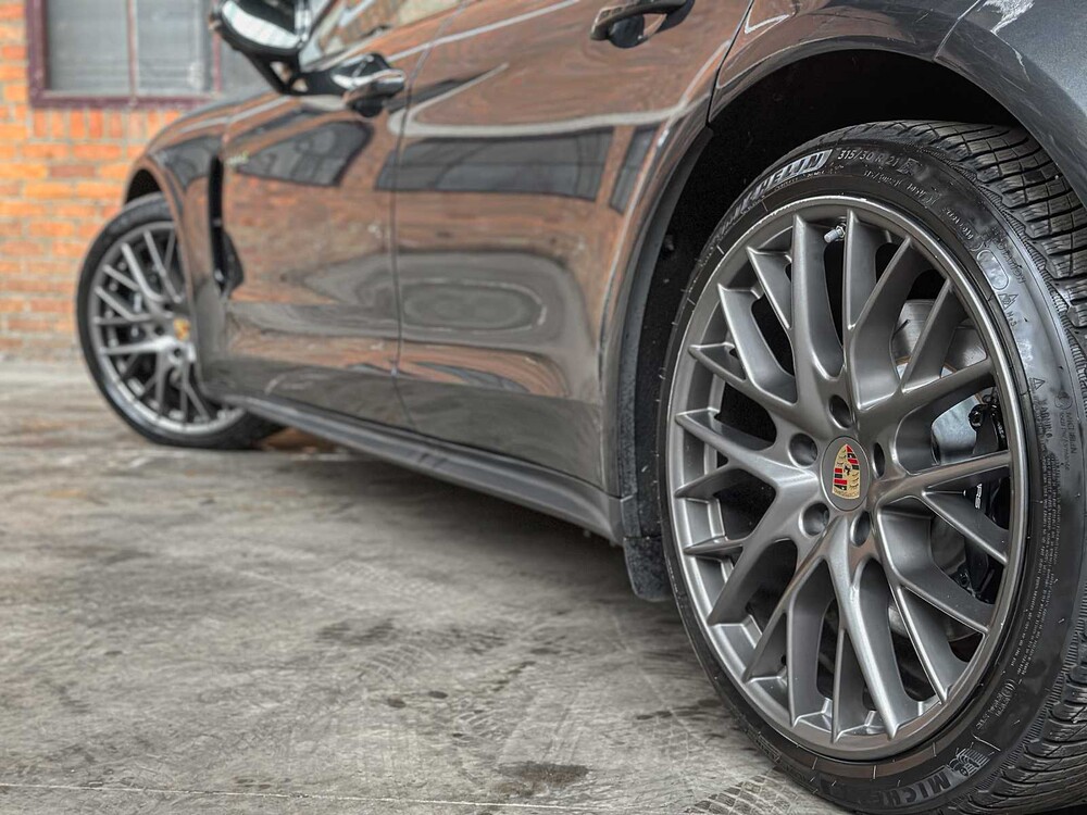 Porsche Panamera Sport Turismo 4 E-Hybrid 2.9 V6 10-Jahre Edition 462PS 2019, H-662-RX