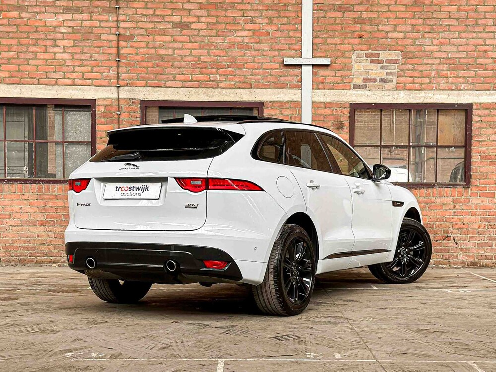Jaguar F-PACE 3.0d First Edition AWD 300hp 2016, NJ-667-H