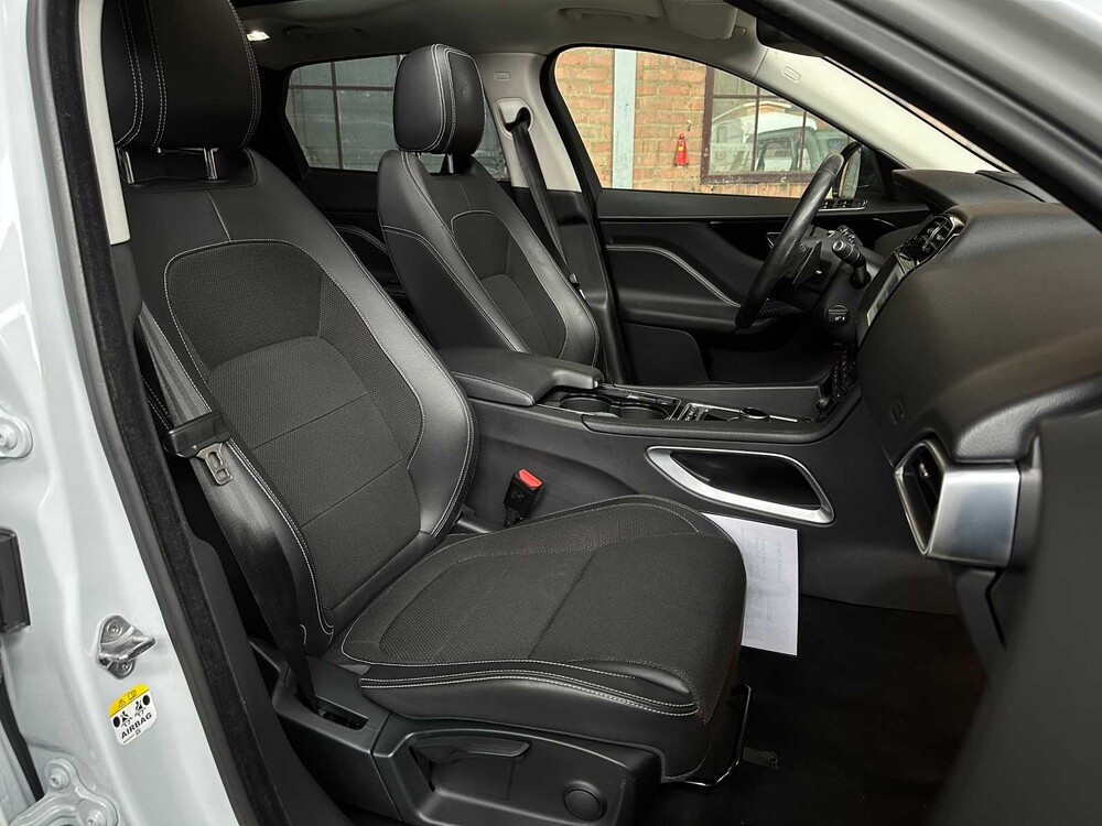 Jaguar F-PACE 3.0d First Edition AWD 300hp 2016, NJ-667-H
