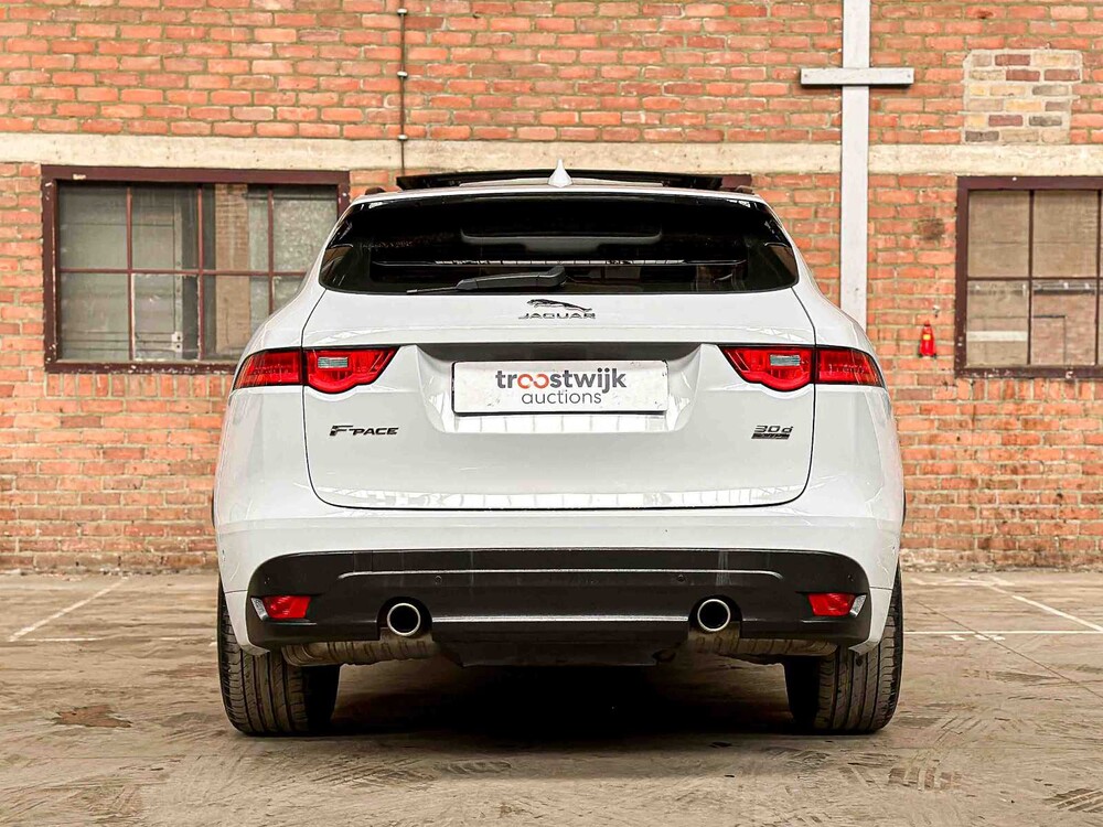 Jaguar F-PACE 3.0d First Edition AWD 300hp 2016, NJ-667-H
