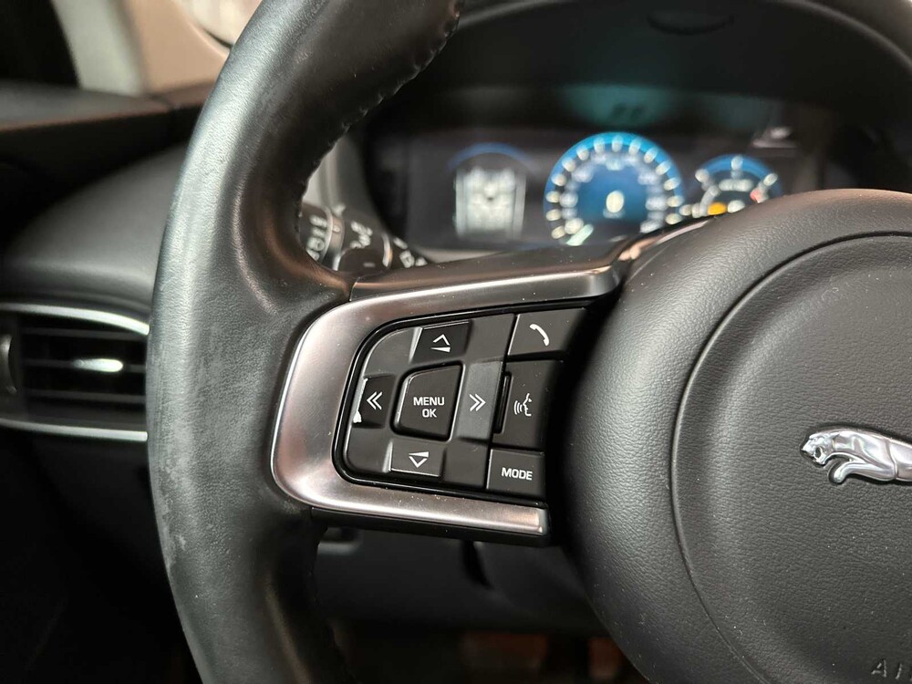 Jaguar F-PACE 3.0d First Edition AWD 300hp 2016, NJ-667-H