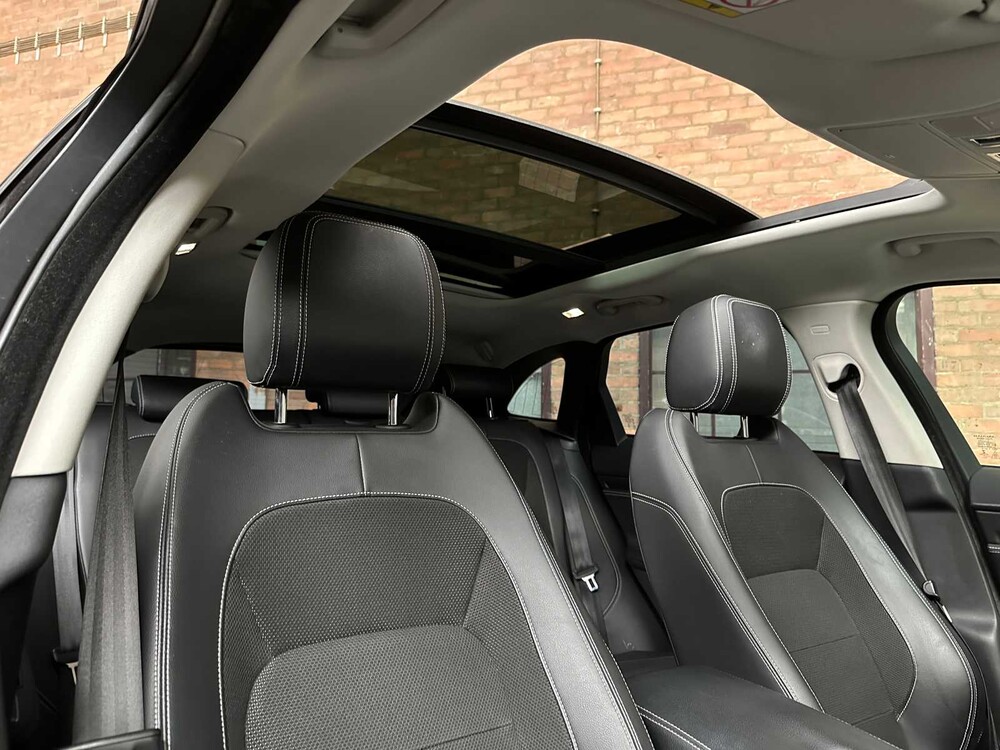 Jaguar F-PACE 3.0d First Edition AWD 300hp 2016, NJ-667-H