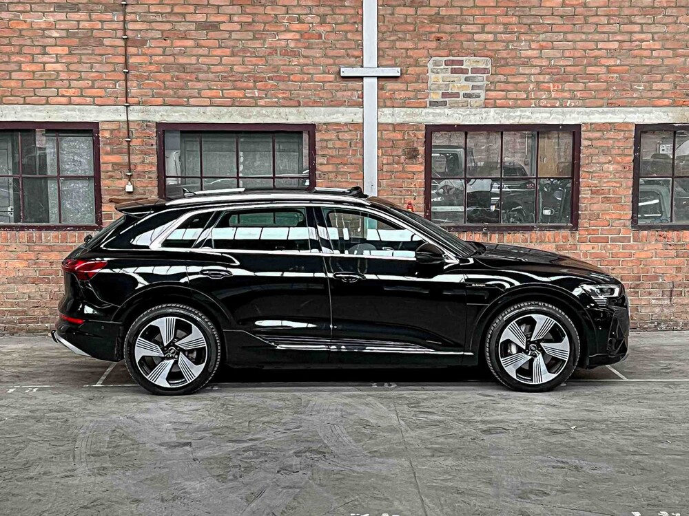 Audi e-tron 55 Quattro S Edition 95 kWh 408hp 2020, J-611-HG