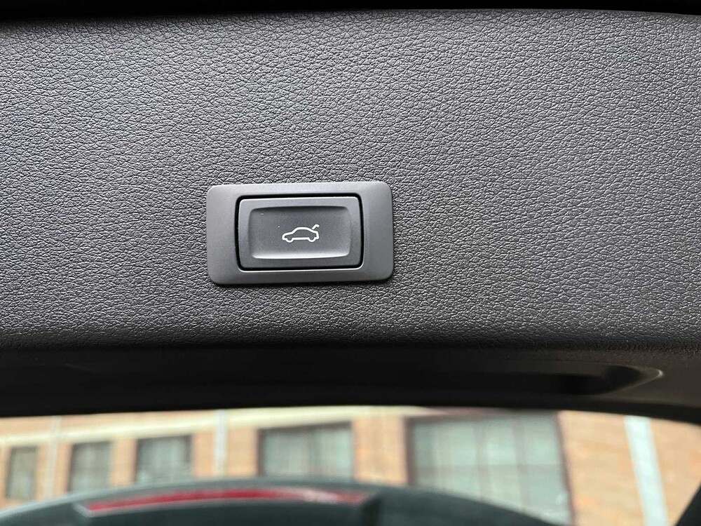 Audi e-tron 55 Quattro S Edition 95 kWh 408hp 2020, J-611-HG