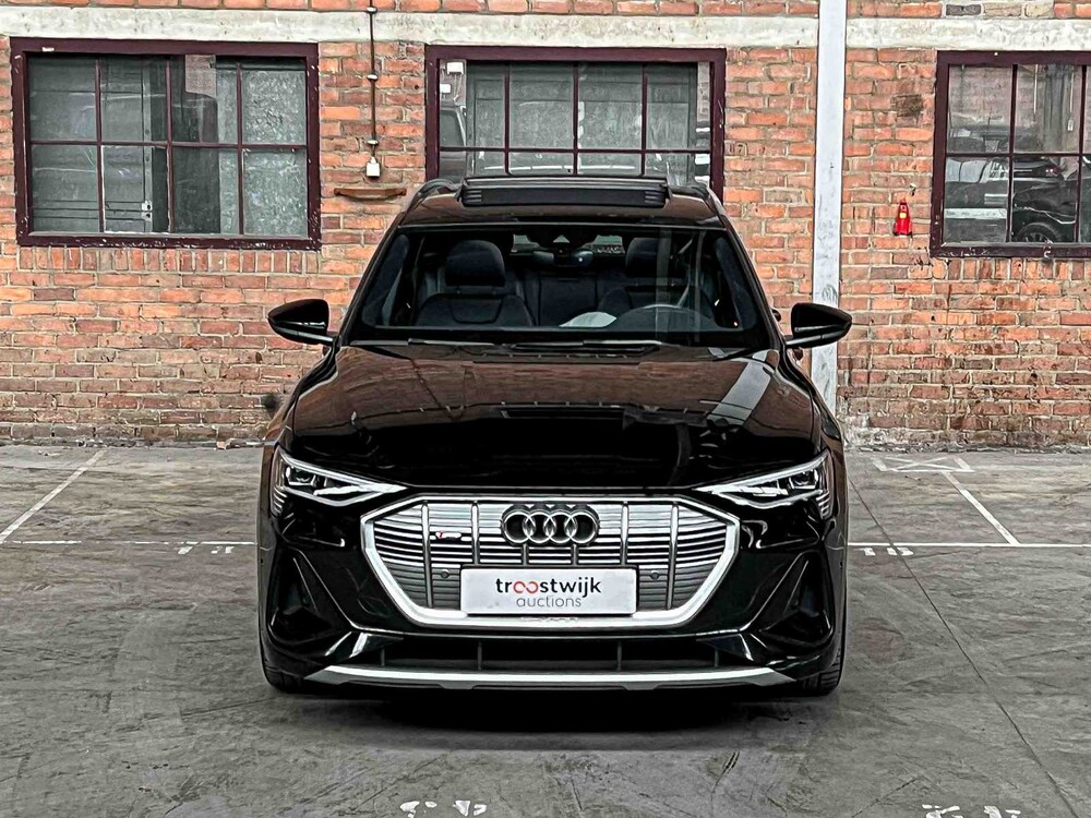 Audi e-tron 55 Quattro S Edition 95 kWh 408hp 2020, J-611-HG