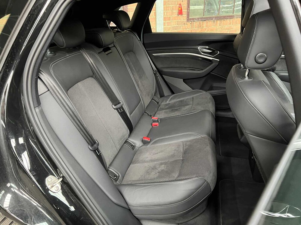 Audi e-tron 55 Quattro S Edition 95 kWh 408hp 2020, J-611-HG