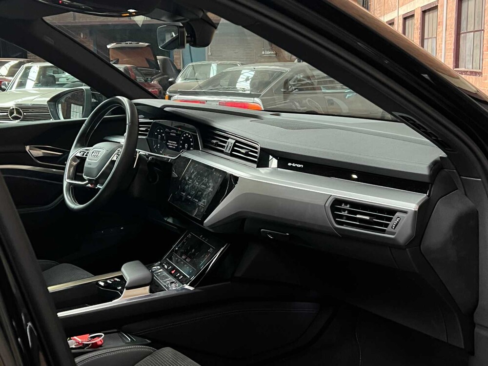 Audi e-tron 55 Quattro S Edition 95 kWh 408hp 2020, J-611-HG