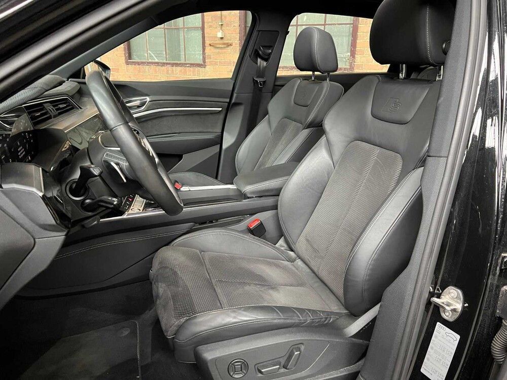 Audi e-tron 55 Quattro S Edition 95 kWh 408hp 2020, J-611-HG