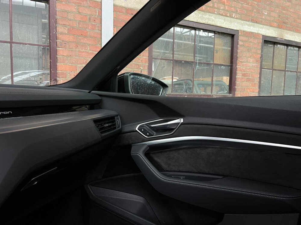 Audi e-tron 55 Quattro S Edition 95 kWh 408hp 2020, J-611-HG