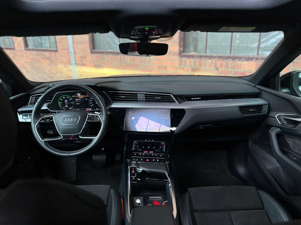 Audi e-tron 55 Quattro S Edition 95 kWh 408hp 2020, J-611-HG